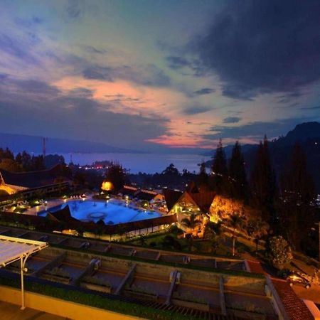 Hotel Niagara Parapat Exteriér fotografie