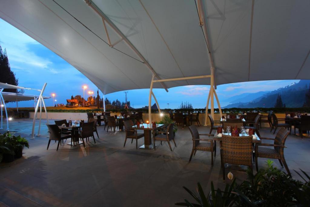 Hotel Niagara Parapat Exteriér fotografie
